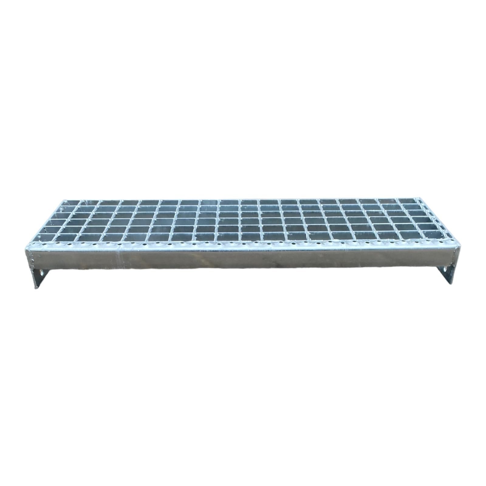F & R Metallstufe 700x240 mm Verzinkt – Gitterrost Treppenstufe Aus Stahl Feuerverzinkt Rutschfest Für Den Außenbereich Geeignet - Image 4